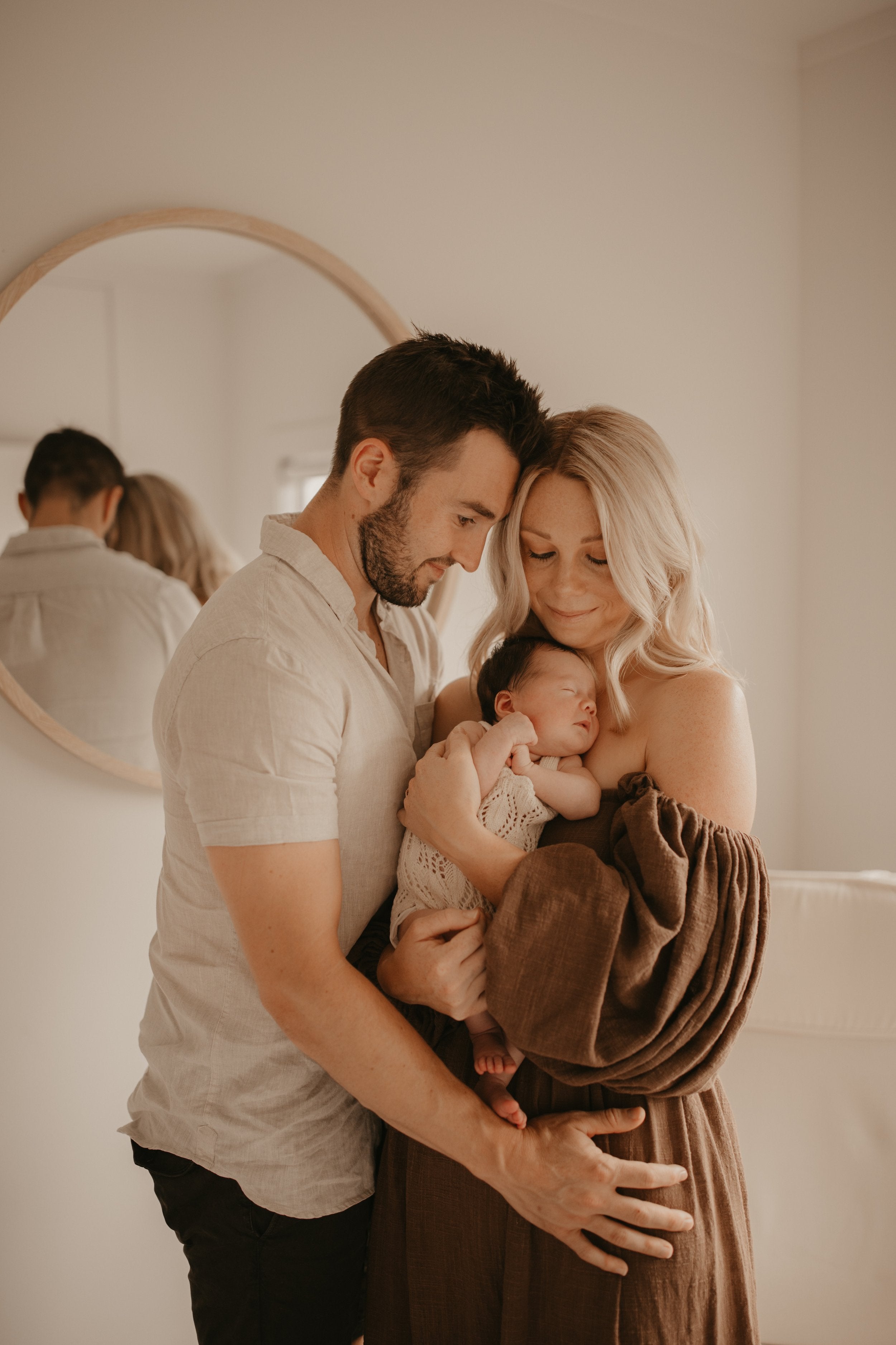 Mama & Bell - Courtney family with newborn